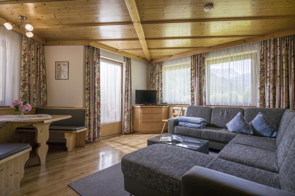 Anja'S Schoenblick - Bed & Breakfast Gerlos Exterior foto